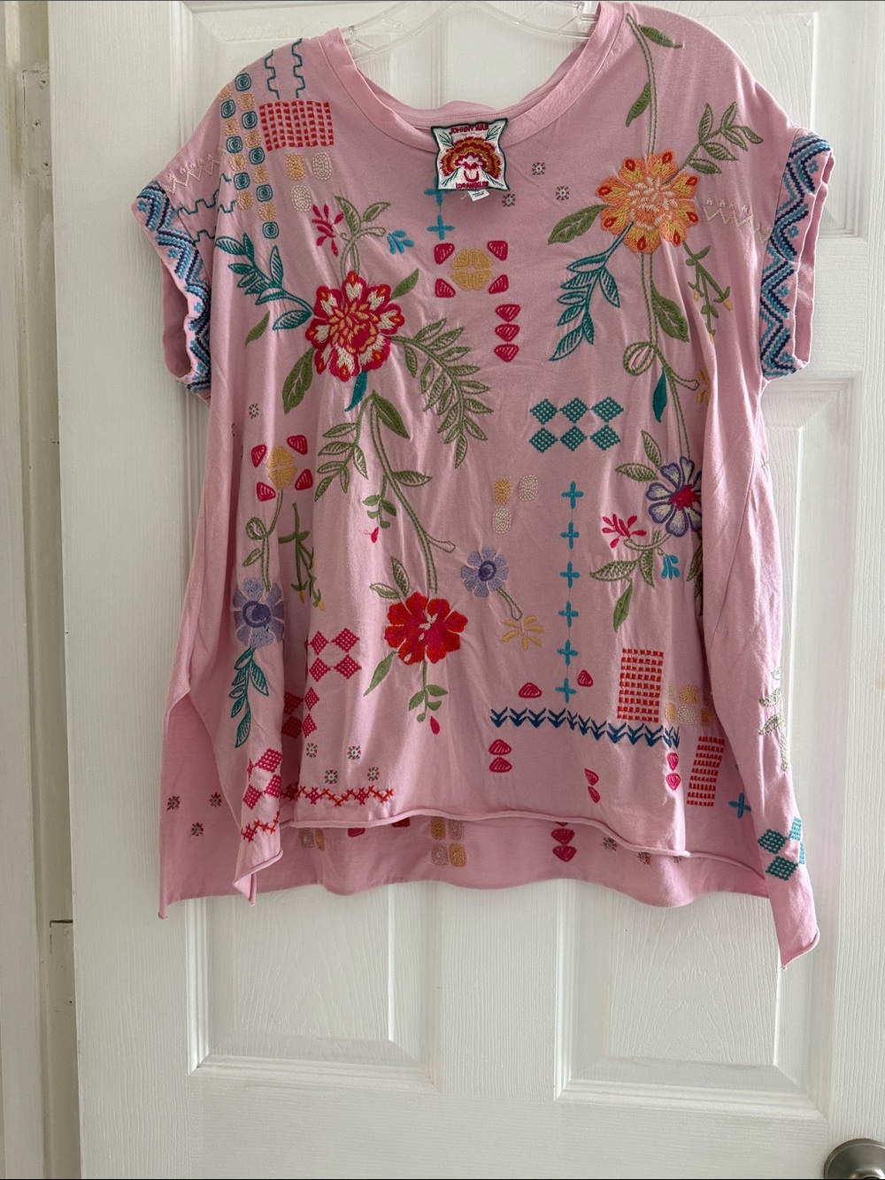 Johnny Was Katie Relaxed Drape Tee intricate floral geometric 
SZ:XS